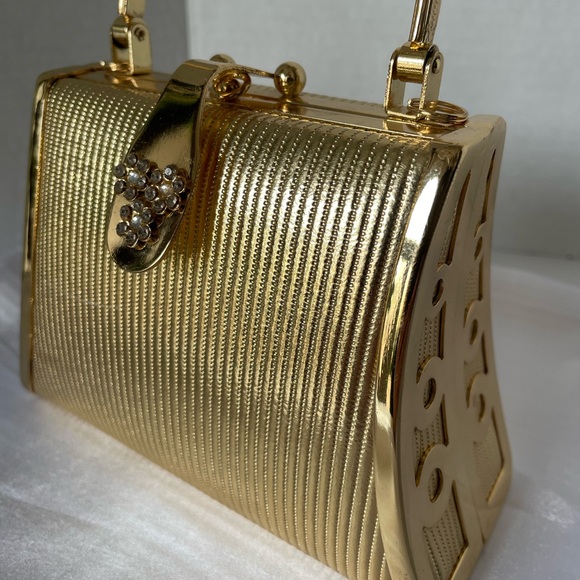 Special Event Clutch. - Picture 6 of 11